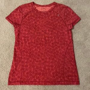 Women’s Size Small L.L.Bean Shirt. Dark Red/Maroon Design. Quality.